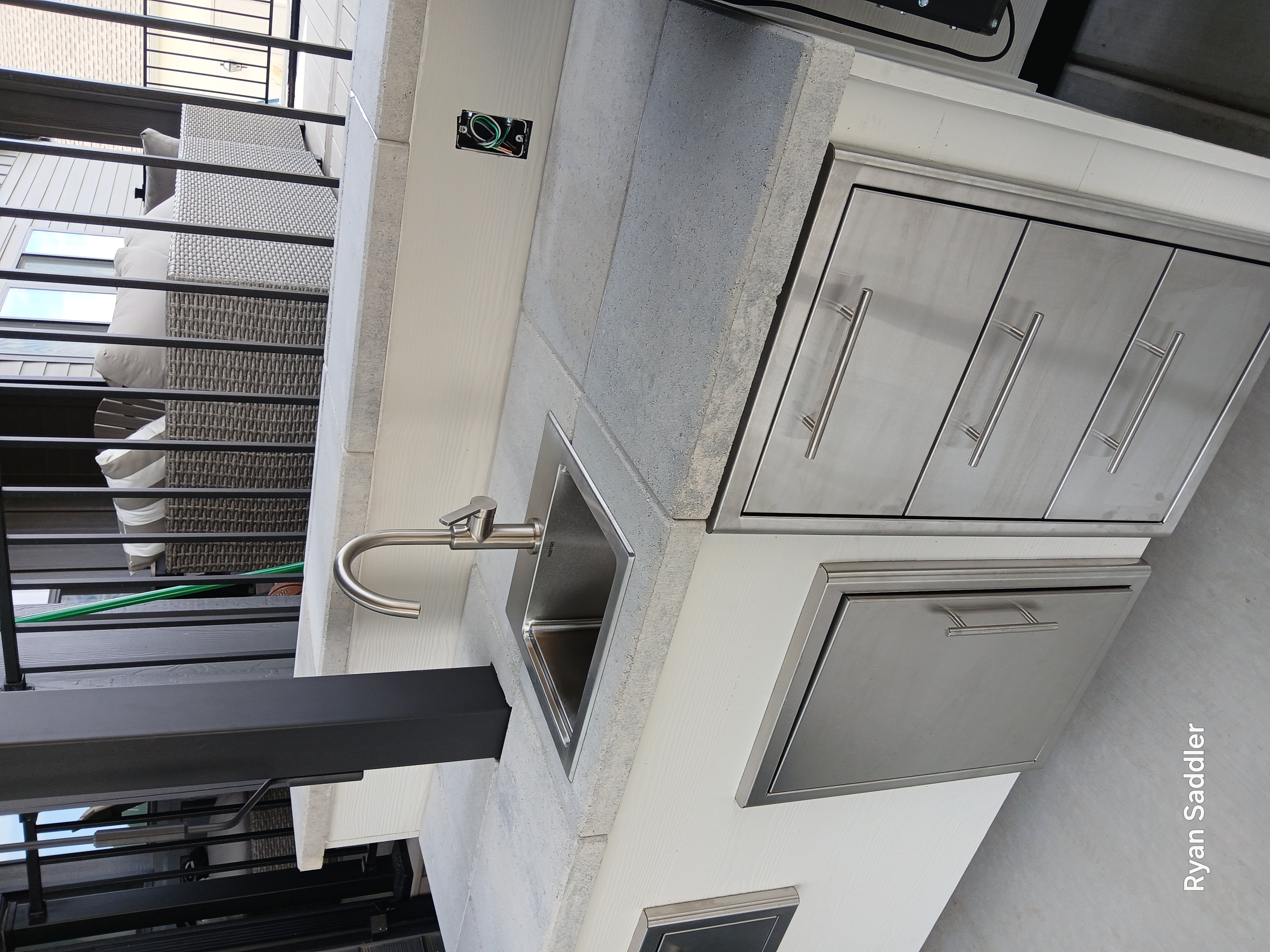 Belgard cap countertop detail