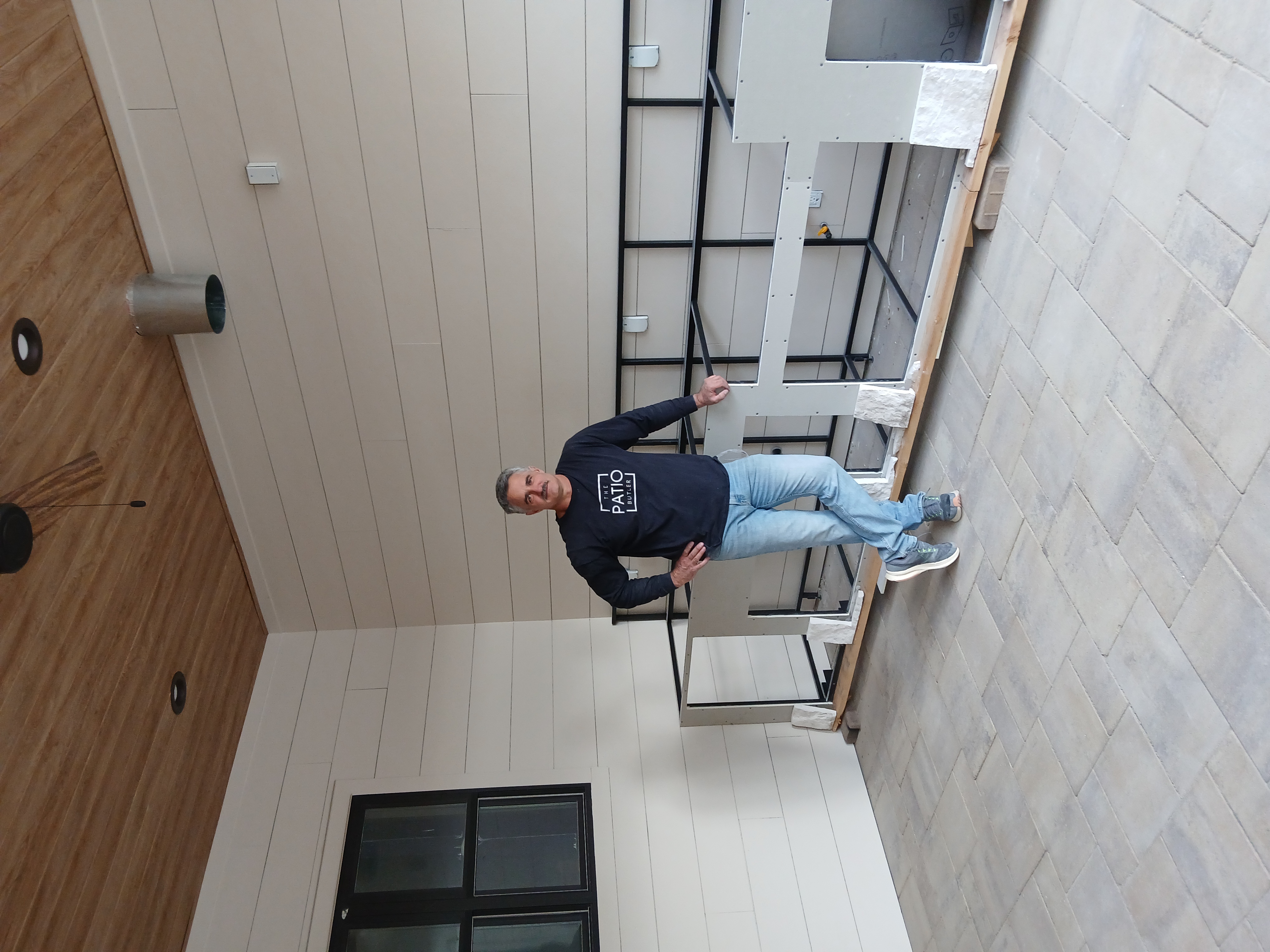 Steel frame construction for outdoor kitchen